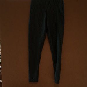 Compression yoga pants, size M. Green. Great condition.